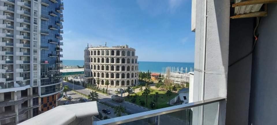 Orbi Sea Tower Block A Apartment Batumi Bagian luar foto