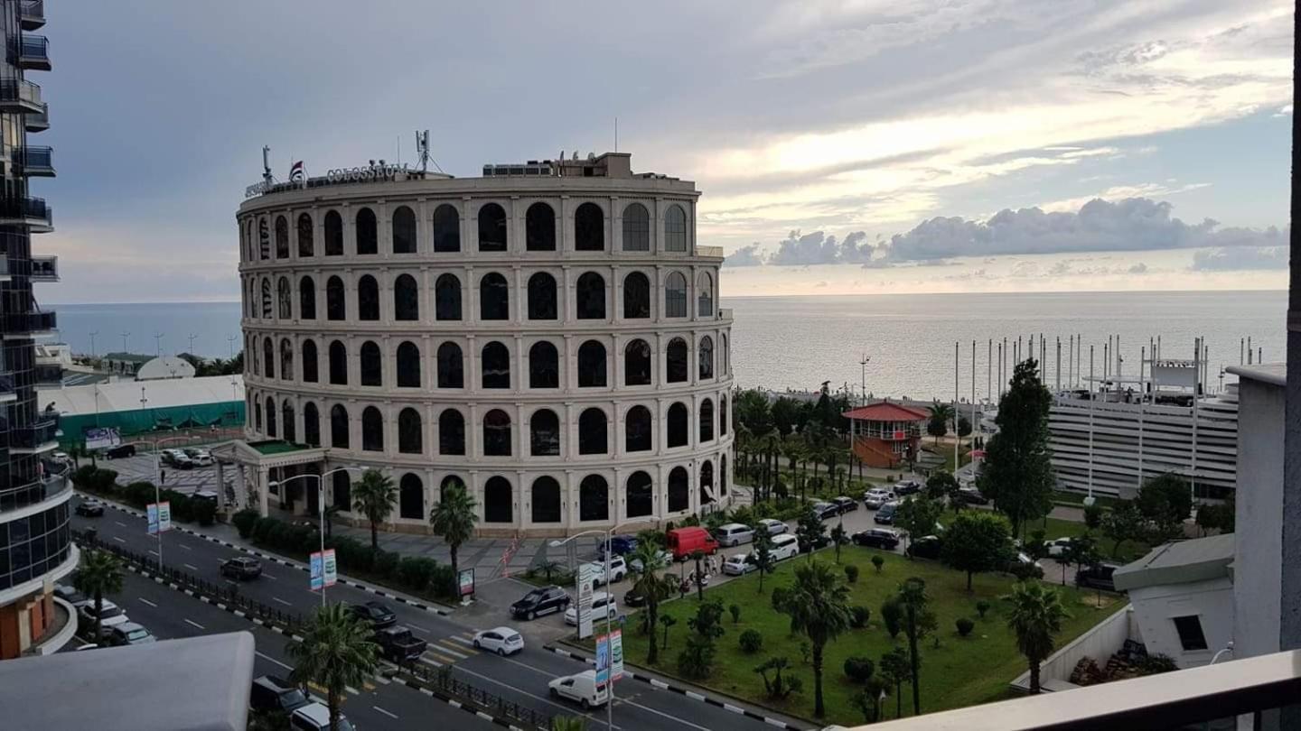 Orbi Sea Tower Block A Apartment Batumi Bagian luar foto